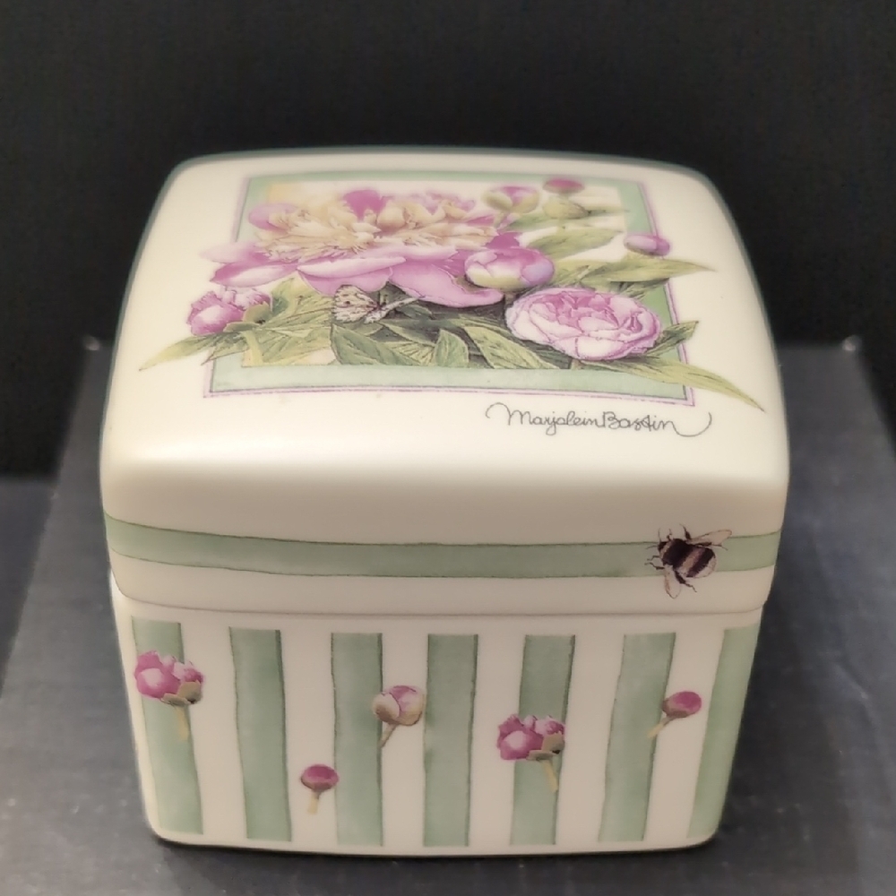 Hallmark, Moonlight Sonata By Marjolein Bastin Porcelain Musical Trinket Box.